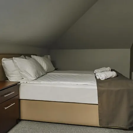 Aparthotel Garni Aline 4*