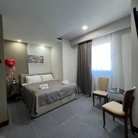 Aparthotel Garni Aline *
